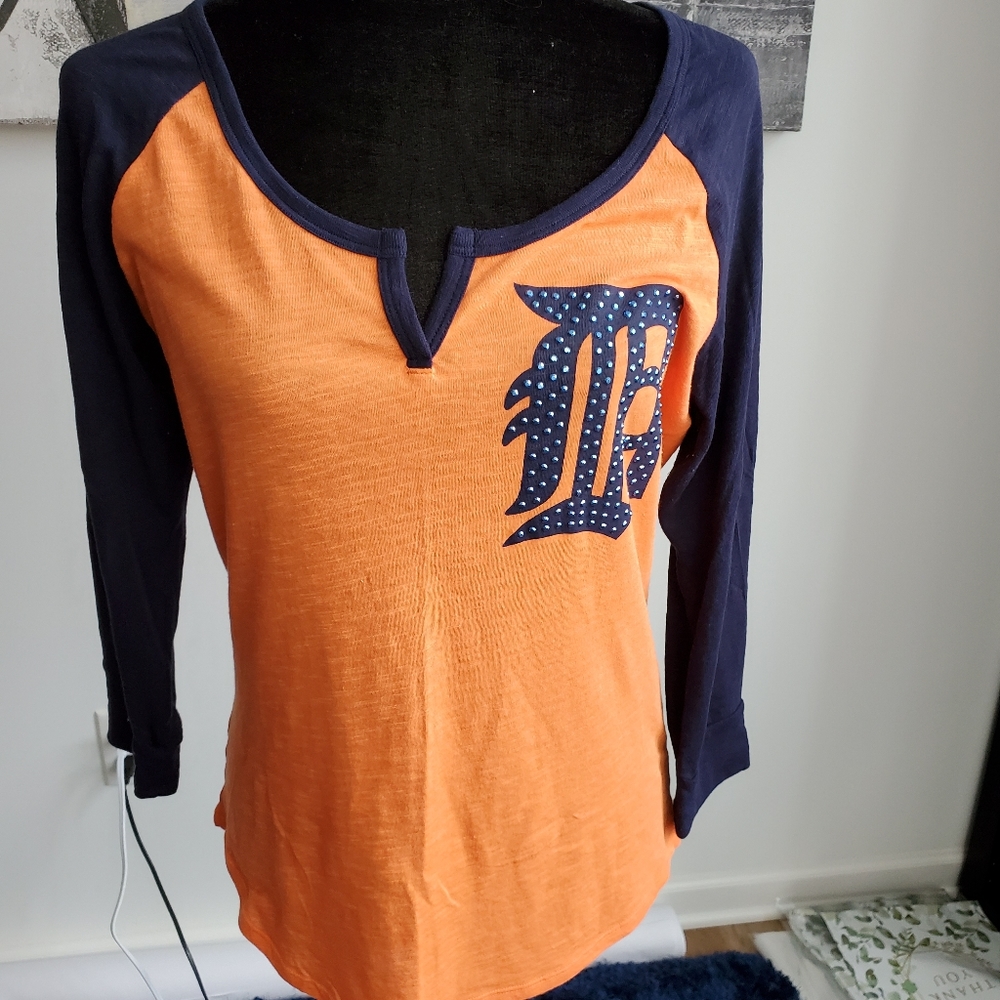 NWOT Victoria Secret Pink Tigers shirt
